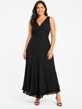 Chadwicks Black Silk Midi Dress Size 12P Sleeveless V-Neck Elegant.